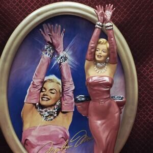 Marilyn Monroe Bradford Exchange “A Girl’s Best Friend” Figurine Plate Diamonds